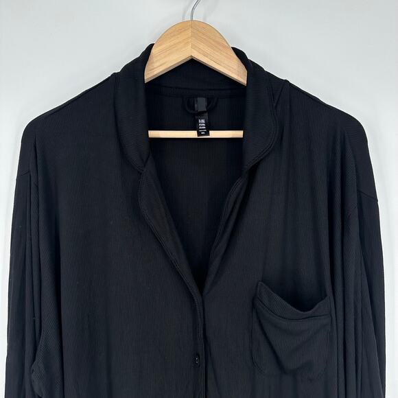 SKIMS Soft Lounge Ribbed Sleep Top Button Down Shirt Modal Jersey in Onyx Black - Picture 6 of 13